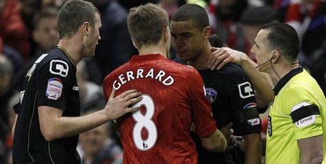 Polisi Usut Aksi Rasis di Laga Liverpool vs Oldham