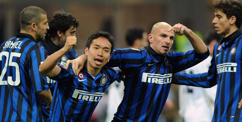 Nagatomo Tak Sabar Hadapi Derby Milan