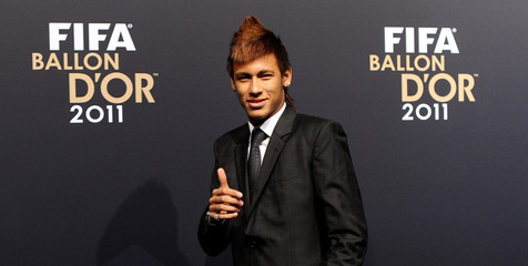 Neymar Komentari Gol Penerima FIFA Puskas Award-nya Neymar Komentari Gol Penerima FIFA Puskas Award-nya