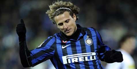 Forlan Ingin Rasakan Derby Milan Forlan Ingin Rasakan Derby Milan