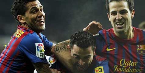 Alves: Barca Benar-Benar Menikmati Laga El Clasico