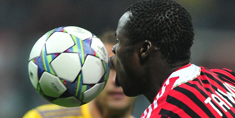 Agen Isyaratkan Kepergian Taiwo Dari Milan