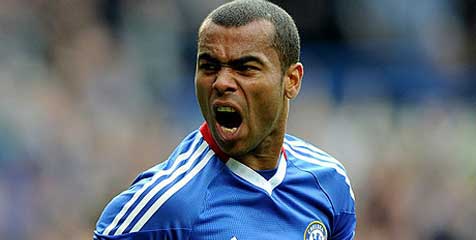 Telepon Pribadi Disadap, Ashley Cole Dapat Ganti Rugi Telepon Pribadi Disadap, Ashley Cole Dapat Ganti Rugi