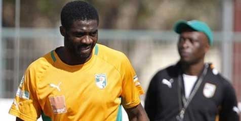 Kolo: Trofi Piala Afrika Pemersatu Pantai Gading Kolo: Trofi Piala Afrika Pemersatu Pantai Gading