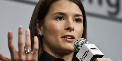 Danica Patrick Takkan Ikuti Indy 500 Danica Patrick Takkan Ikuti Indy 500