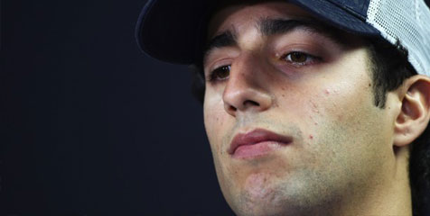 F1: Ricciardo Kunjungi Markas Toro Rosso