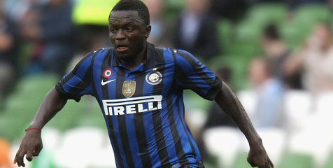 Inter Pinjamkan Muntari ke Milan