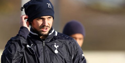 Leverkusen Pinjam Corluka dari Spurs Leverkusen Pinjam Corluka dari Spurs