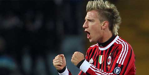 Allegri: Maxi Lopez Lakukan Pekerjaan Hebat Allegri: Maxi Lopez Lakukan Pekerjaan Hebat