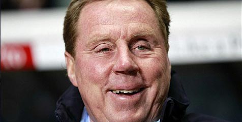 Adebayor: Inggris Lebih Butuh Redknapp Daripada Spurs