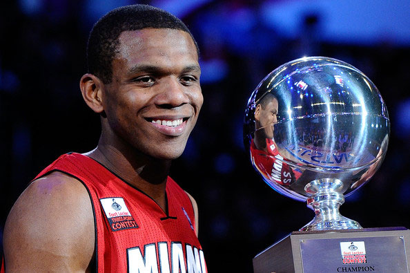 Jones Bertekad Pertahankan Mahkota 3 Point Contest Jones Bertekad Pertahankan Mahkota 3 Point Contest