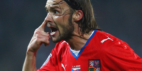 Cedera Lutut Pensiunkan Marek Jankulovski