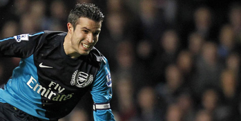 Thiago Silva Ajak Van Persie ke AC Milan Thiago Silva Ajak Van Persie ke AC Milan