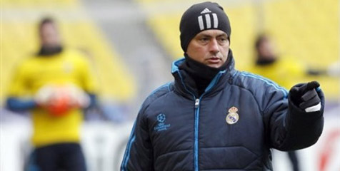 Jose Mourinho Dikecam Kaum Homoseks Eropa
