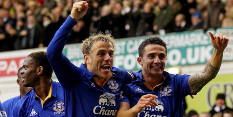 Neville Ikut Latih Timnas Inggris U-21 Neville Ikut Latih Timnas Inggris U-21