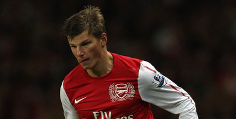 Arsenal Pinjamkan Arshavin ke Zenit