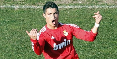 Review: Backheel Ronaldo Kokohkan Posisi Madrid