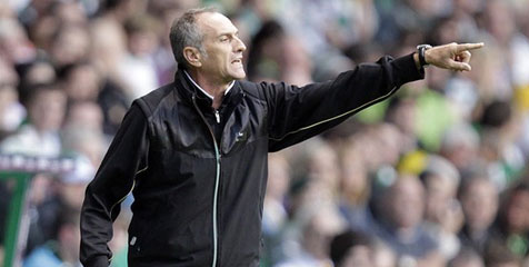 Guidolin Raih Gelar Pelatih Terbaik Serie A 2011