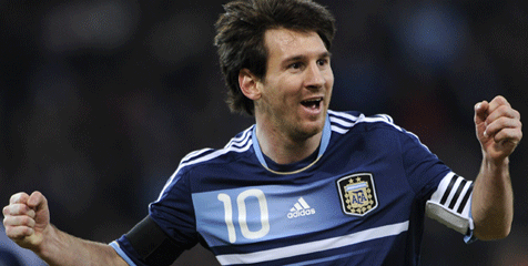 Review: Hattrick Messi Buat Swiss Tak Berkutik