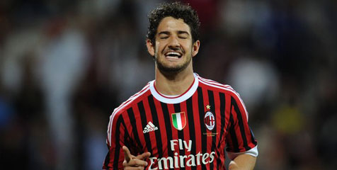 Cedera Lagi, Pato Absen Lawan Palermo Cedera Lagi, Pato Absen Lawan Palermo