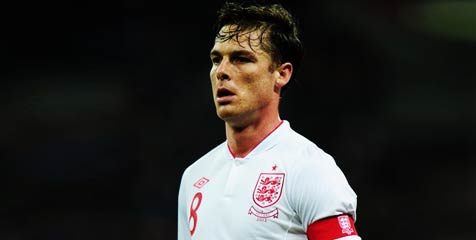 Parker Ingin Terus Jadi Kapten Inggris Parker Ingin Terus Jadi Kapten Inggris