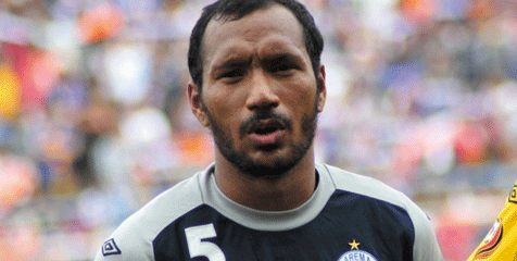 Leonard Tupamahu dan Irfan Raditya Kembali ke Arema?