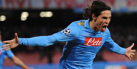 Cavani: Saya Tak Ingin Jadi Messi