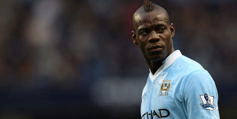 Cetak Gol, Balotelli Terancam Hukuman Berat Cetak Gol, Balotelli Terancam Hukuman Berat
