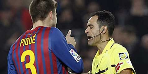 Alves: Pique Punya Alasan Untuk Marah