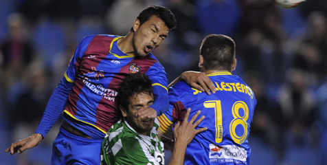 Review: Levante Kembali ke Zona Liga Champions
