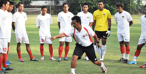 Kesehatan Memburuk, Jaya Hartono Tinggalkan Persija IPL Kesehatan Memburuk, Jaya Hartono Tinggalkan Persija IPL