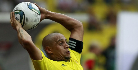 Roberto Carlos Dicoret Dari Skuad Anzhi