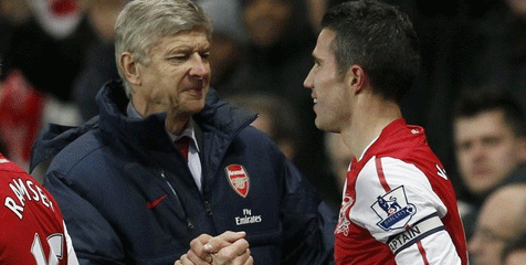Wenger Tak Ingin Jual RvP ke Manchester City
