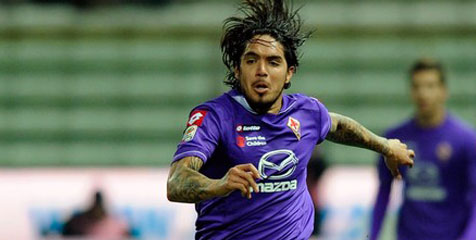 Liverpool Dapatkan Rival Berat Dalam Perburuan Vargas