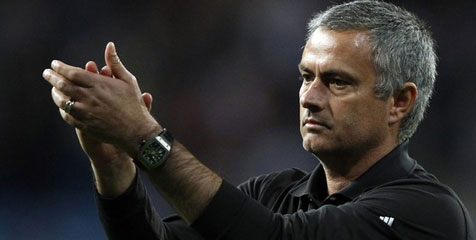Mourinho Minta Madrid Hormati APOEL