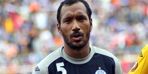 Leonard Tupamahu: Saya Siap Hadapi Arema Indonesia