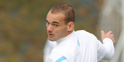 Inter Bakal Buang Julio Cesar dan Sneijder
