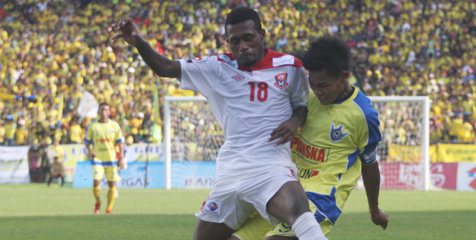ISL Review: Pelita Jaya Lumat Persegres 1-6 ISL Review: Pelita Jaya Lumat Persegres 1-6
