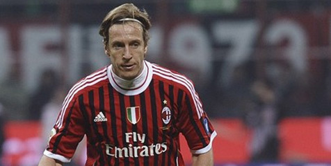 Ambrosini: Barcelona Tim Terkuat di Dunia Ambrosini: Barcelona Tim Terkuat di Dunia