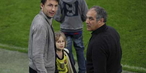 Kedua Anak Van Bommel Penggemar Berat Barca