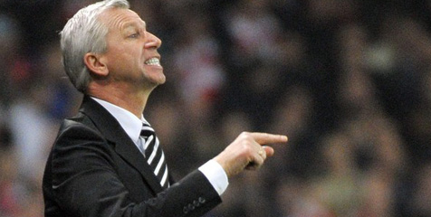 Newcastle Lanjutkan 'Revolusi Perancis'