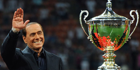 Berlusconi Resmi Kembali Pimpin AC Milan Berlusconi Resmi Kembali Pimpin AC Milan