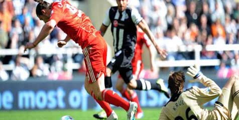 Krul: Carroll Lakukan Diving Krul: Carroll Lakukan Diving