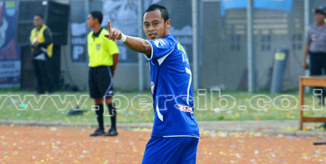 Tony Sucipto dan Atep Calon Kapten Pengganti Persib Tony Sucipto dan Atep Calon Kapten Pengganti Persib