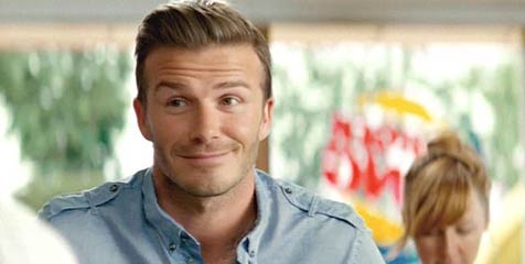 Video: Beckham Memikat Pramusaji di Iklan Barunya