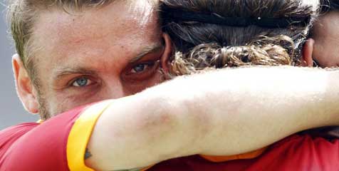De Rossi: AS Roma Harus Capai Tiga Besar