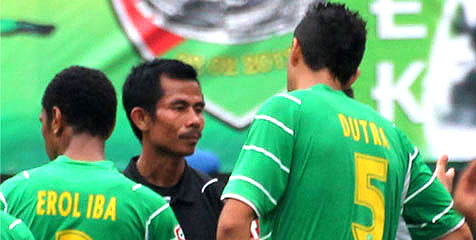 Persebaya Tunggu LPIS Terkait Nasib dua Kaptennya Persebaya Tunggu LPIS Terkait Nasib dua Kaptennya