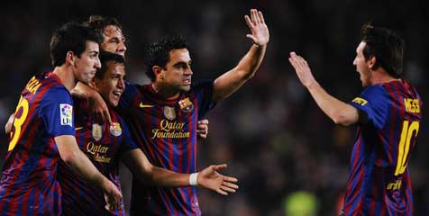 Adriano: Barca Yakin Juara La Liga