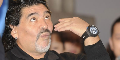 Maradona: Pele Bodoh Sebut Neymar Yang Terbaik Maradona: Pele Bodoh Sebut Neymar Yang Terbaik