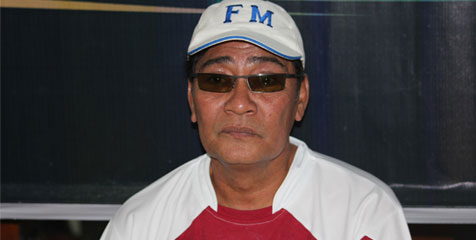 Freddy Mulli Resmi Latih Persebaya DU Freddy Mulli Resmi Latih Persebaya DU